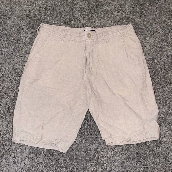 Express Men’s Classic Tan shorts linen - Picture 1 of 3